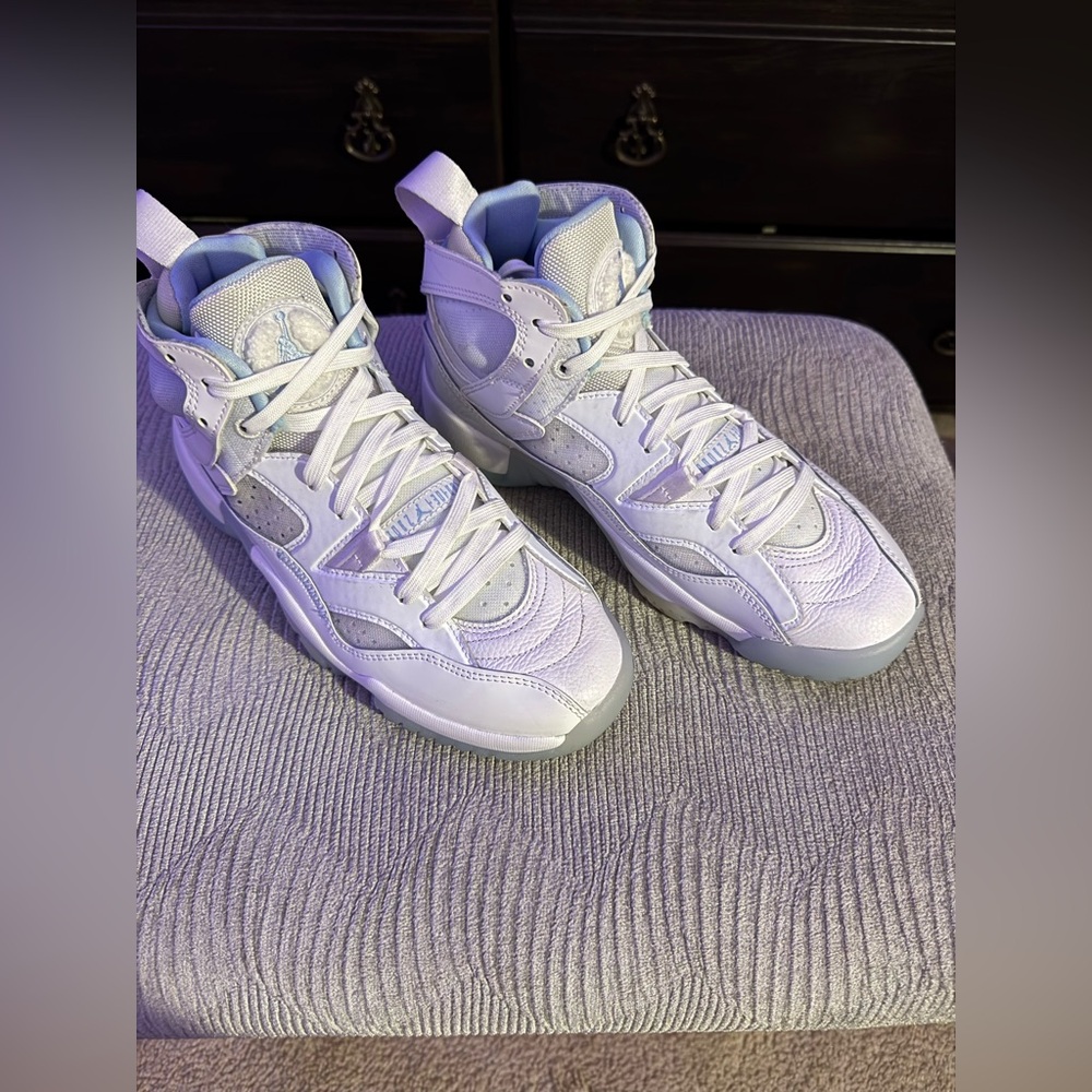 Like New Jordan 4s: Women size 7.5